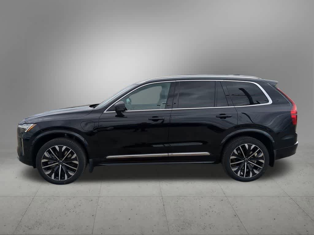 New 2026 Volvo XC90 T8 Plus w/ Protection Package Premier AWD/4WD image 3