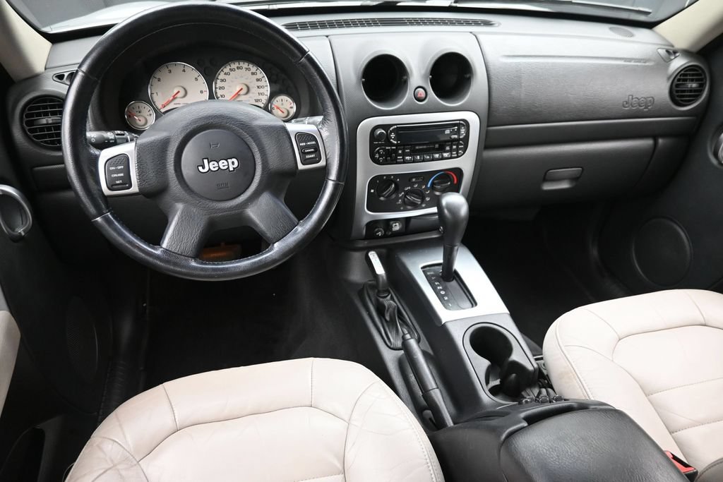 Used 2002 Jeep Liberty Limited AWD/4WD image 15