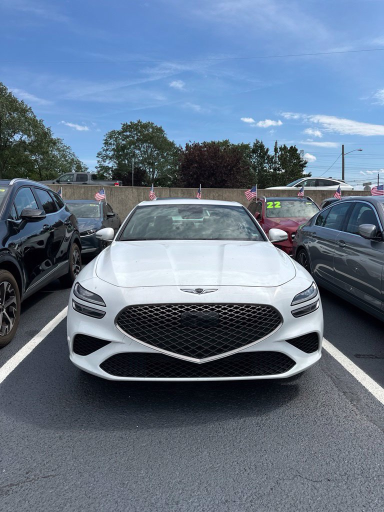 Used 2025 Genesis G70 2.5T RWD image 2