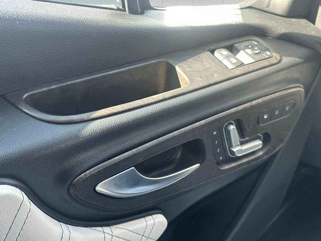 Used 2023 Mercedes-Benz Sprinter 3500 image 23