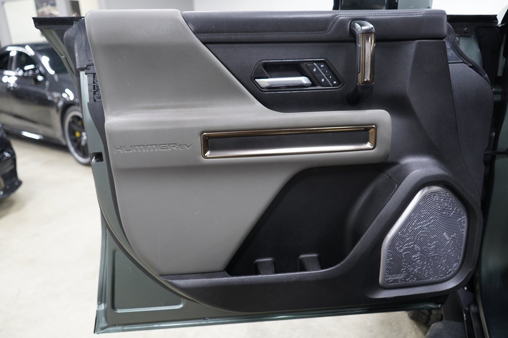 Used 2024 GMC Hummer EV 3X AWD/4WD image 11