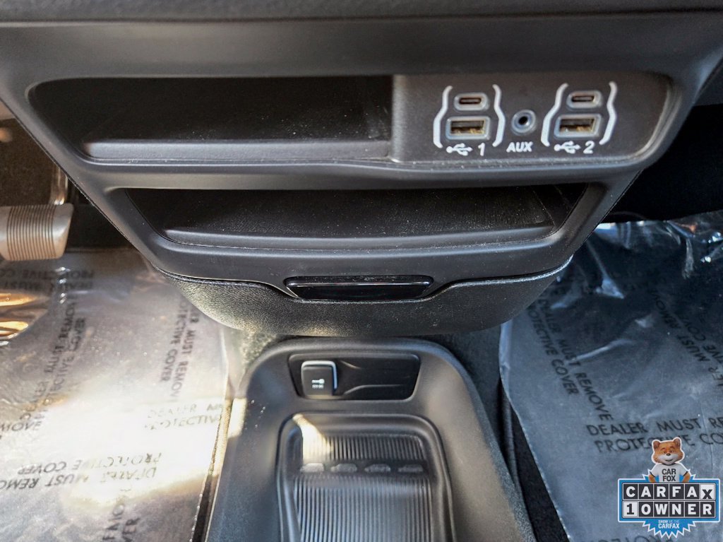 Used 2024 Chrysler Pacifica Limited FWD image 43