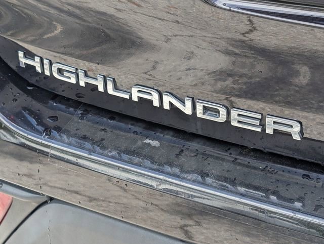 Used 2020 Toyota Highlander XLE image 14