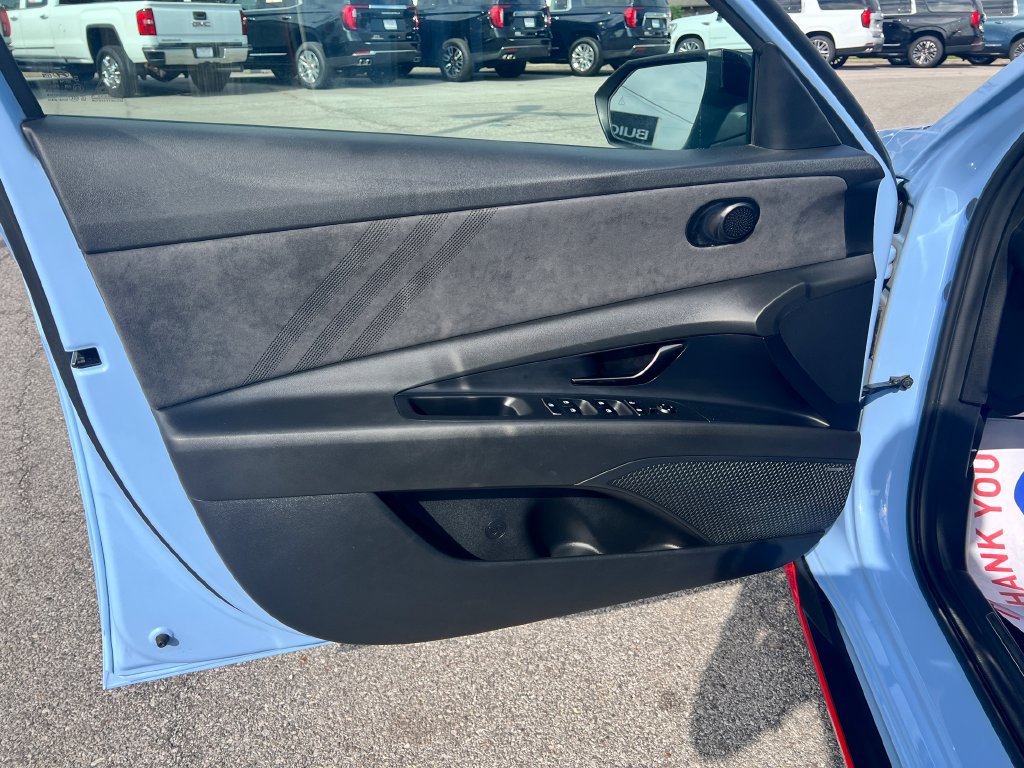Used 2023 Hyundai Elantra N w/ Preferred Accessory Package FWD image 16