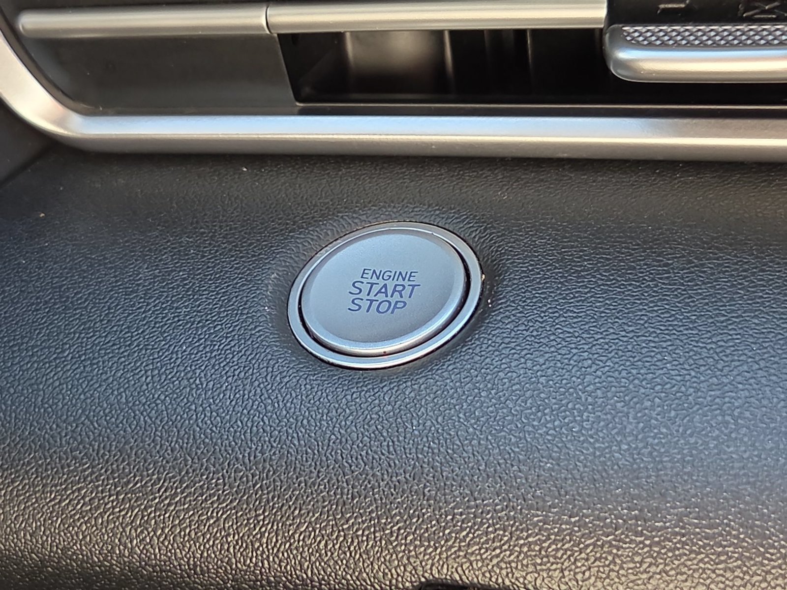 Used 2021 Hyundai Elantra SEL FWD image 16
