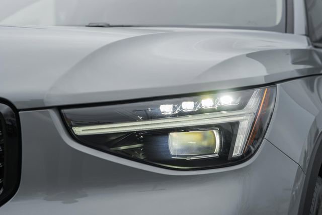 New 2026 Volvo XC40 B5 Ultra w/ Protection Package Premier image 13