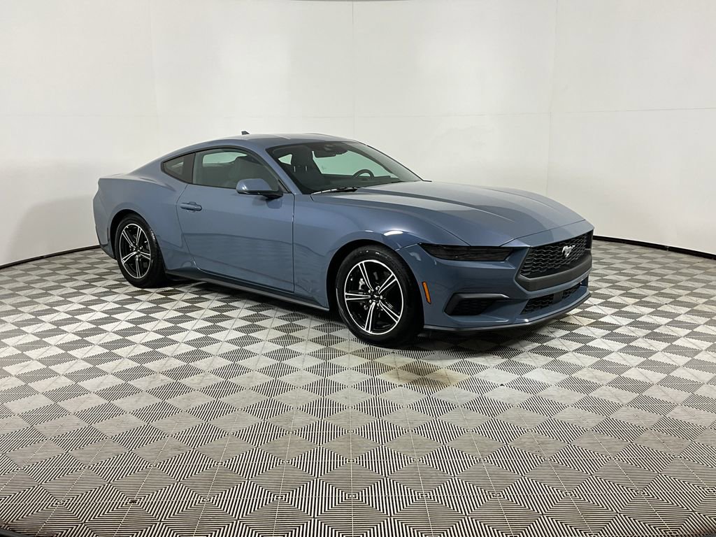 Used 2025 Ford Mustang Coupe image 7