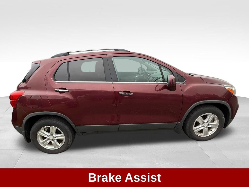 Used 2017 Chevrolet Trax LT w/ Driver Confidence Package FWD image 7