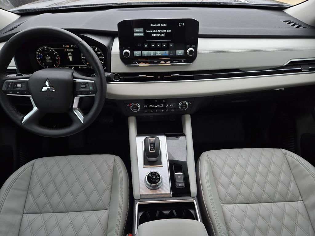 Used 2024 Mitsubishi Outlander SEL image 22