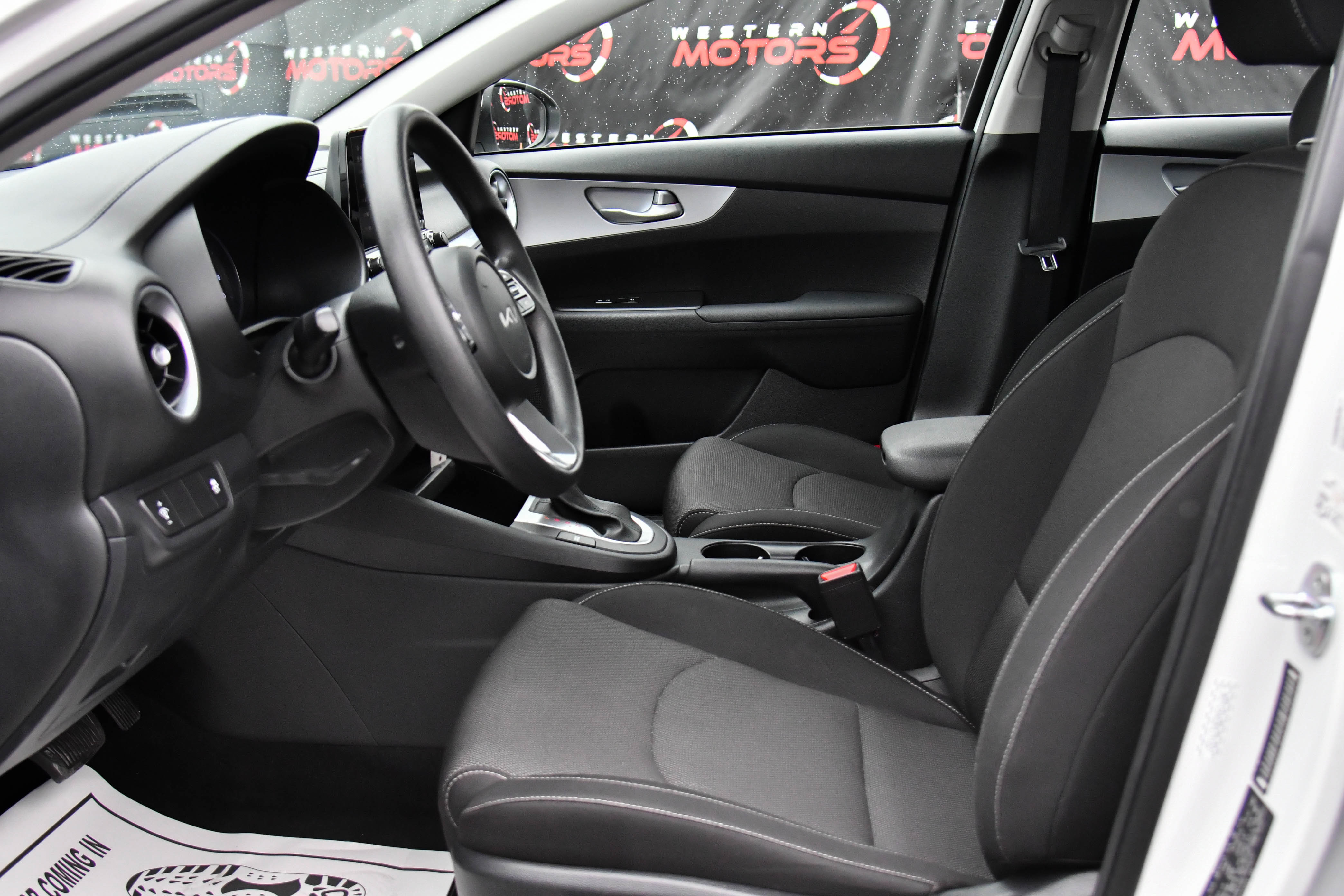 Used 2024 Kia Forte LXS image 16