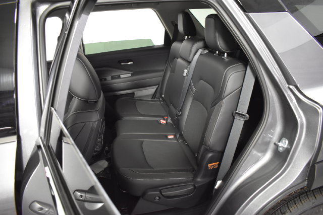 New 2026 Nissan Pathfinder SL AWD/4WD image 29
