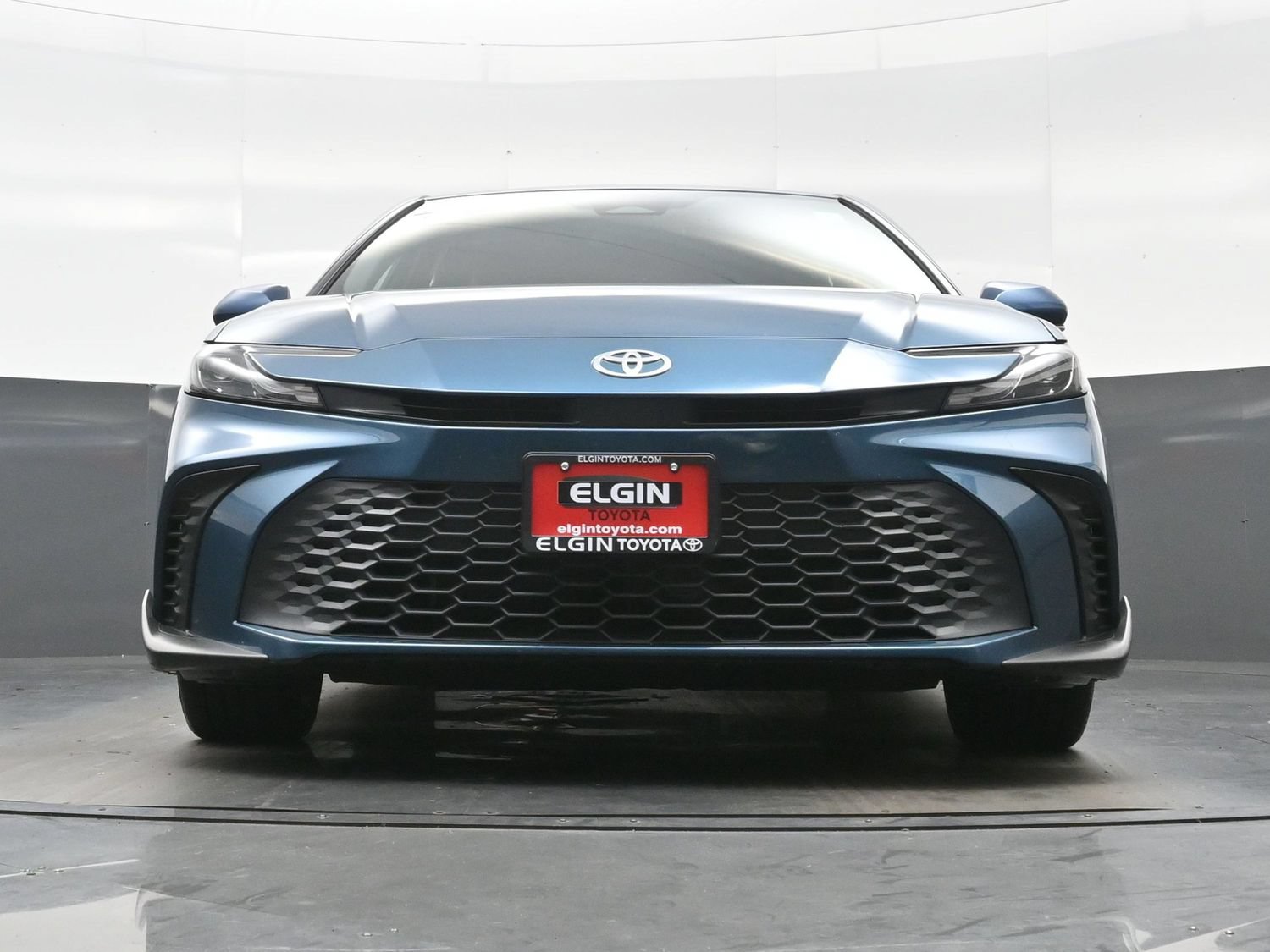 Used 2025 Toyota Camry SE FWD image 28