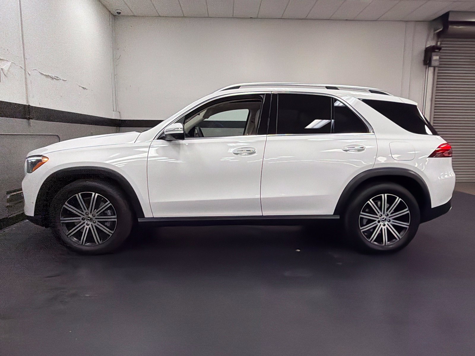 Used 2026 Mercedes-Benz GLE 450e 4MATIC image 13