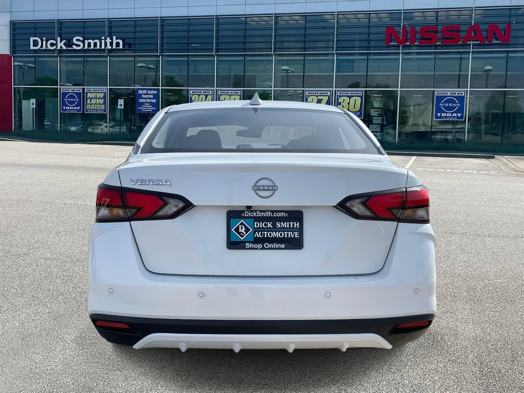 Used 2025 Nissan Versa SV w/ Trunk Package image 5