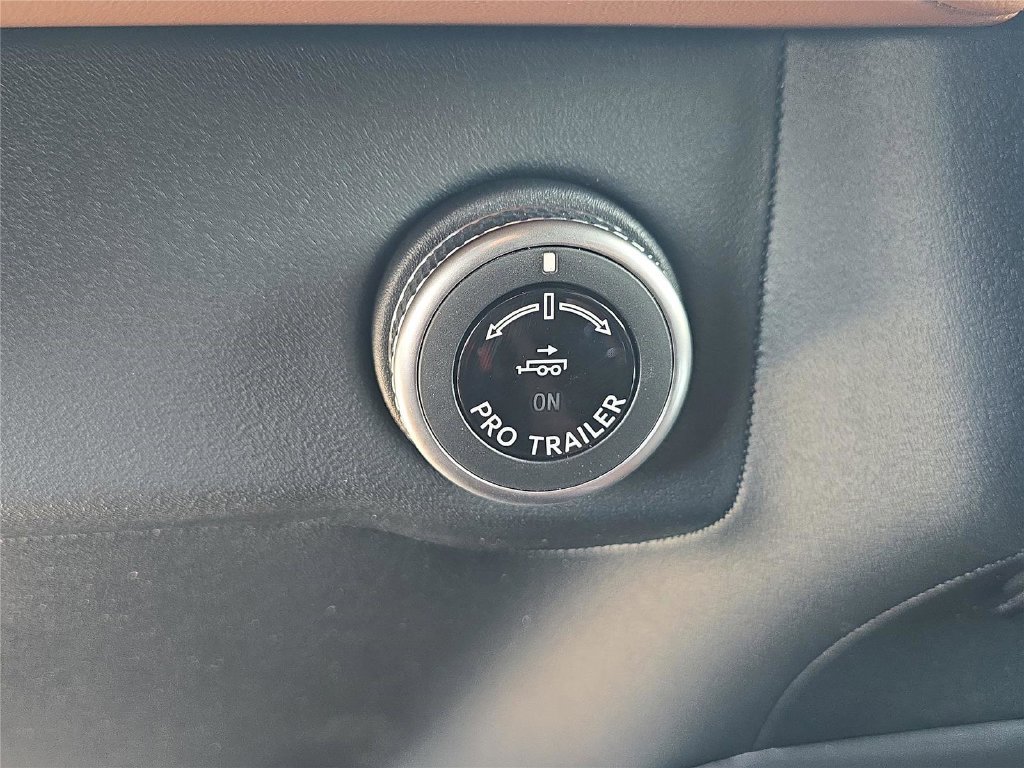 New 2026 Lincoln Navigator Reserve AWD/4WD image 24