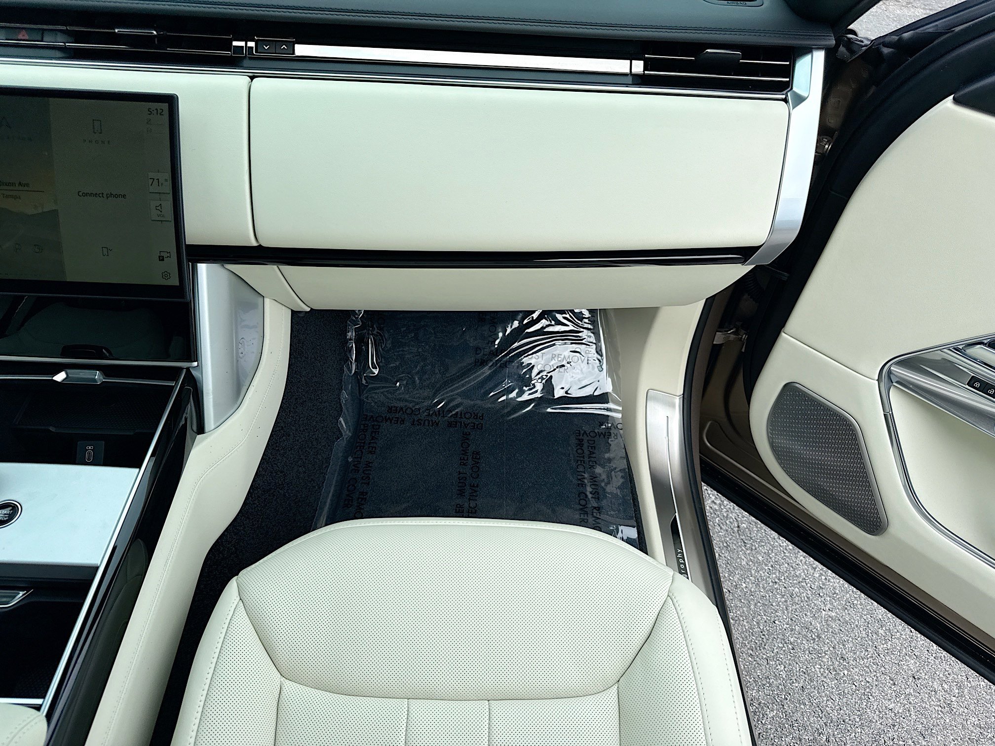 New 2026 Land Rover Range Rover Long Wheelbase Autobiography AWD/4WD image 18
