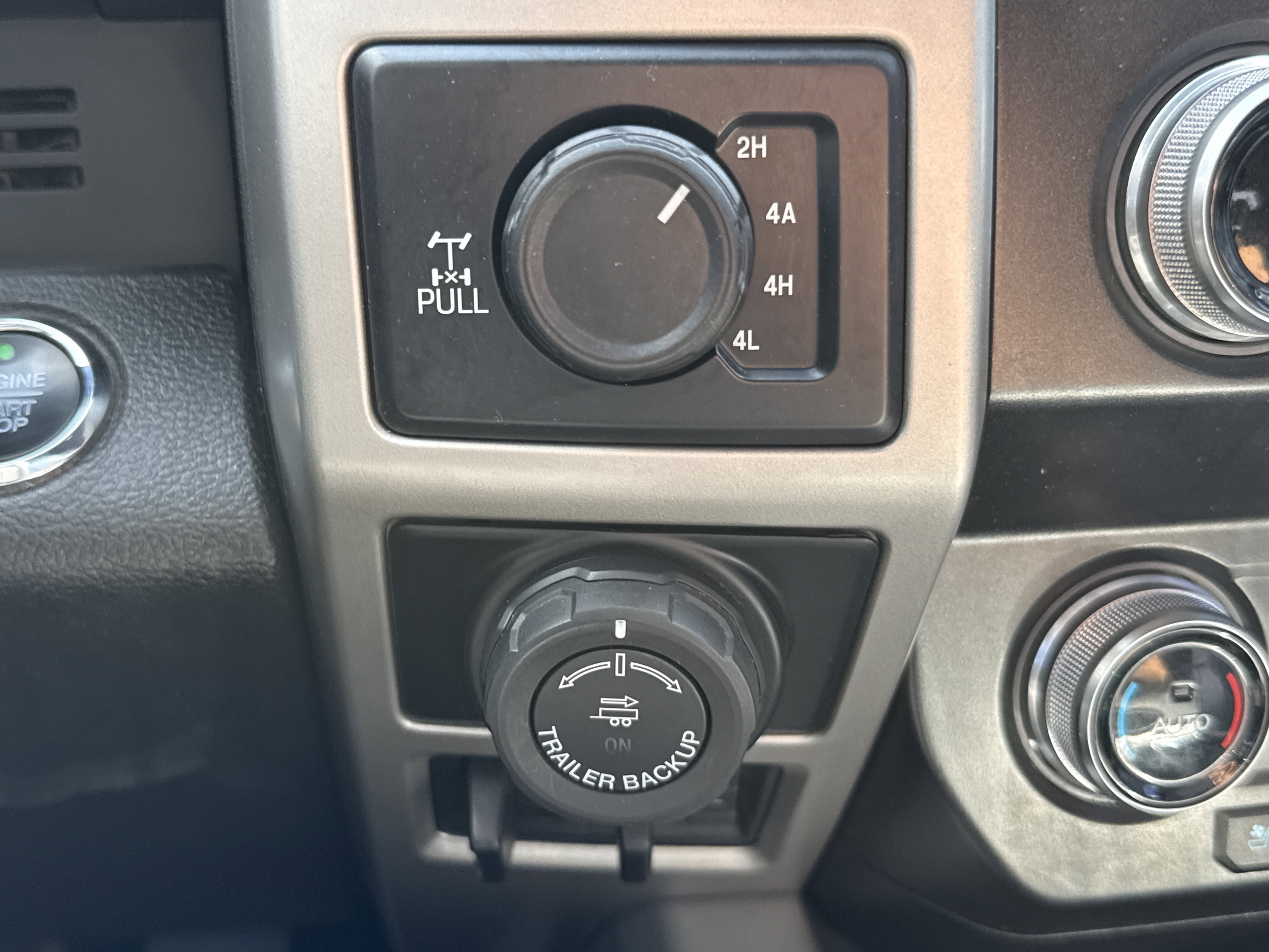 Used 2019 Ford F150 Lariat w/ Equipment Group 502A Luxury image 24