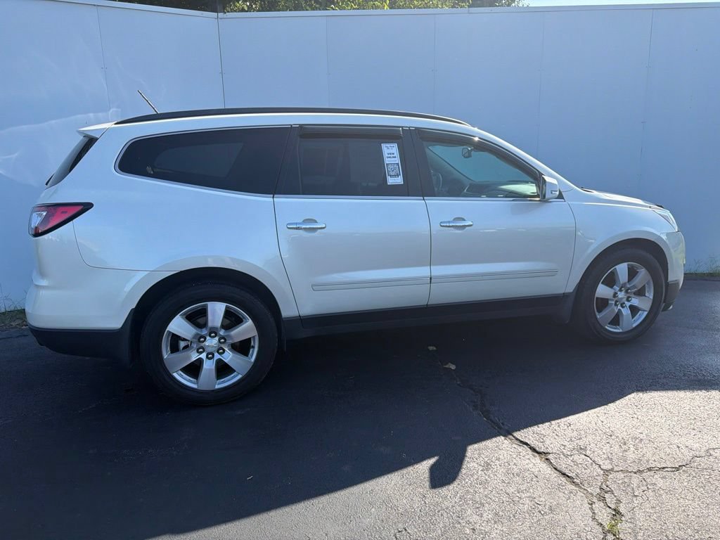 Used 2014 Chevrolet Traverse LTZ AWD/4WD image 3