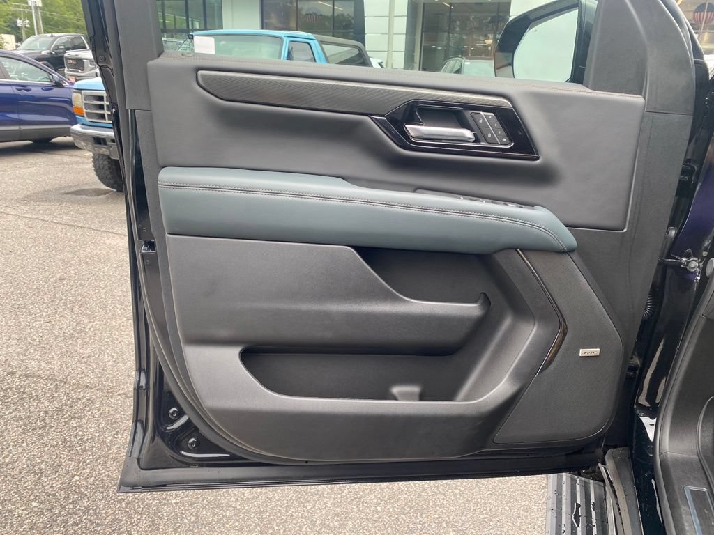 New 2026 GMC Yukon AT4 w/ AT4 Premium Package AWD/4WD image 31