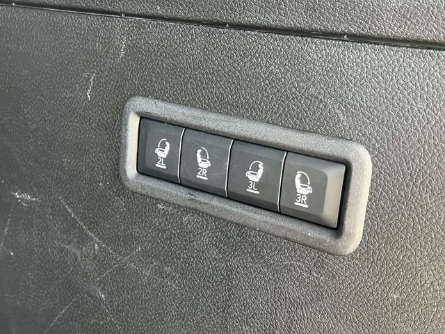 Used 2024 Jeep Wagoneer Series III AWD/4WD image 22
