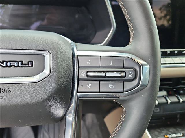 Used 2025 GMC Canyon Denali AWD/4WD image 22
