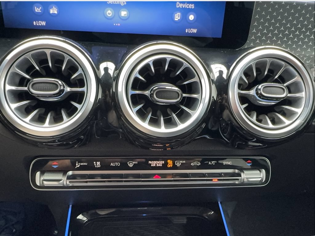 Used 2024 Mercedes-Benz GLB 250 image 46