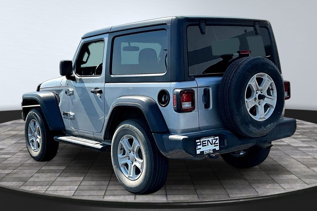 Used 2022 Jeep Wrangler Sport AWD/4WD image 4
