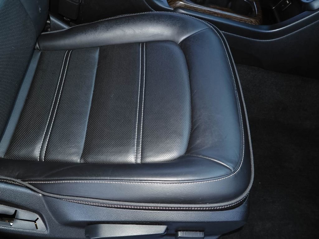 Used 2018 GMC Canyon Denali image 20