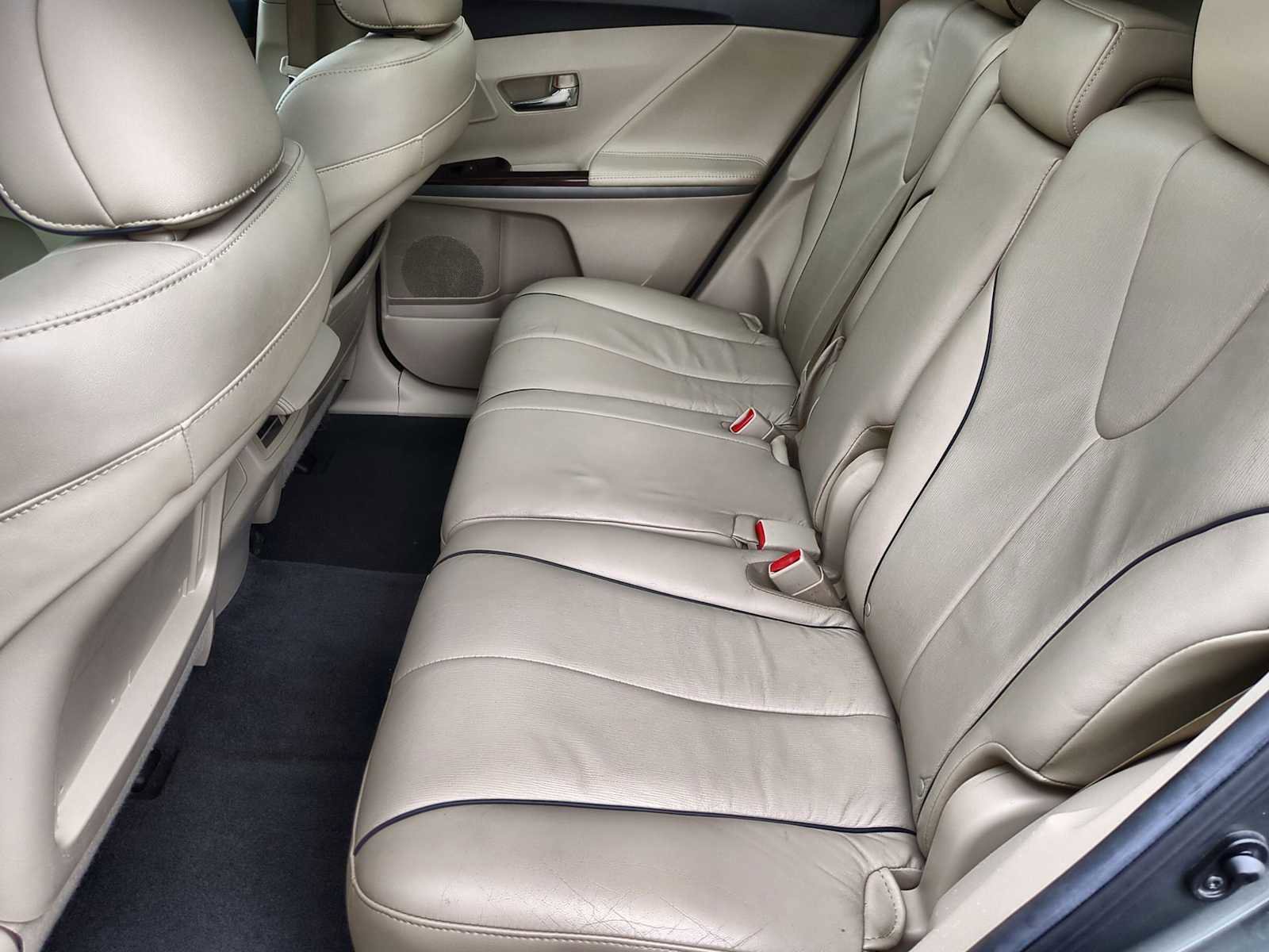 Used 2013 Toyota Venza XLE image 20