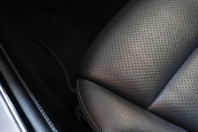 Used 2021 Mercedes-Benz GLC 300 image 29