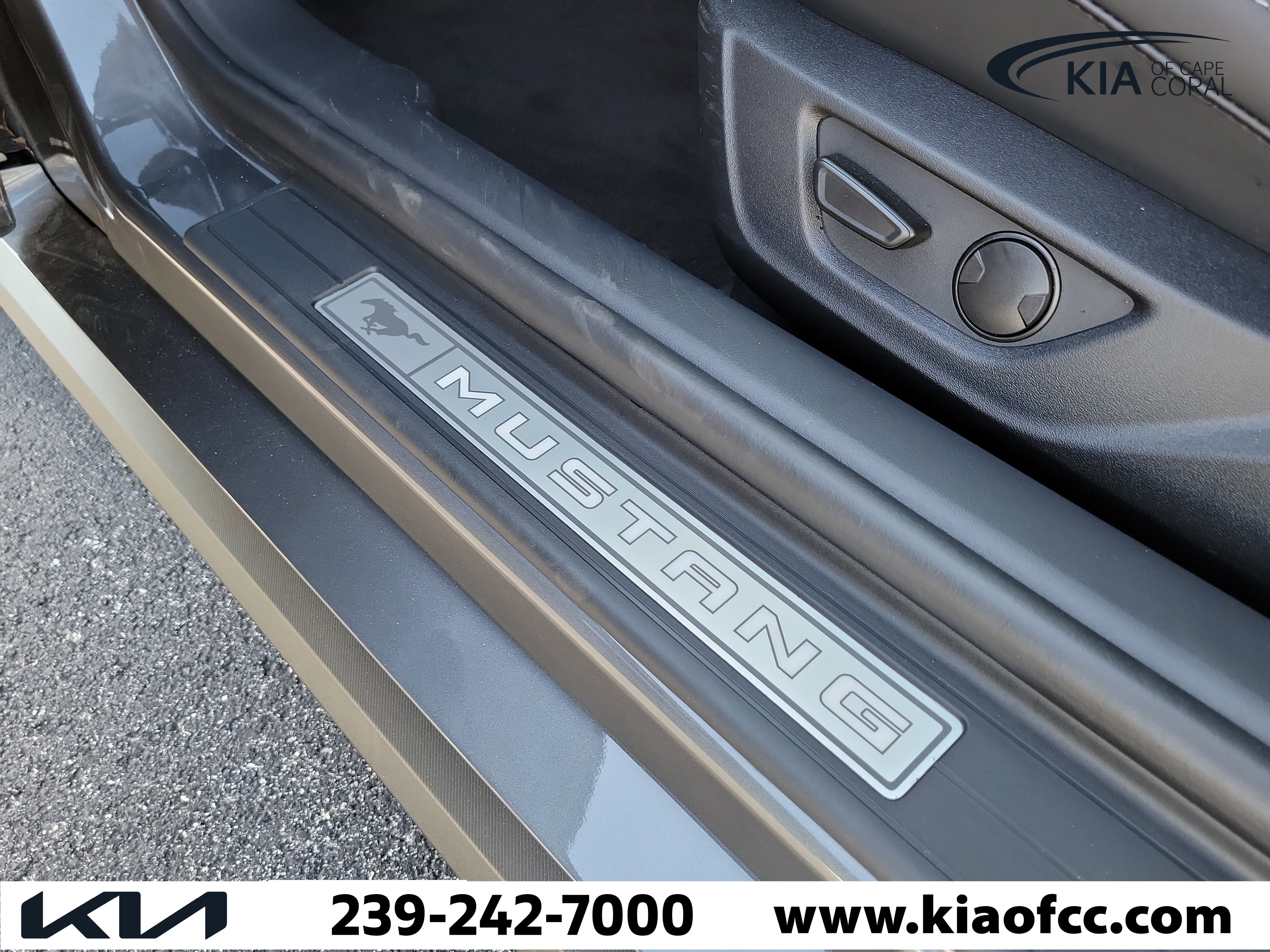 Used 2025 Ford Mustang GT Premium RWD image 19