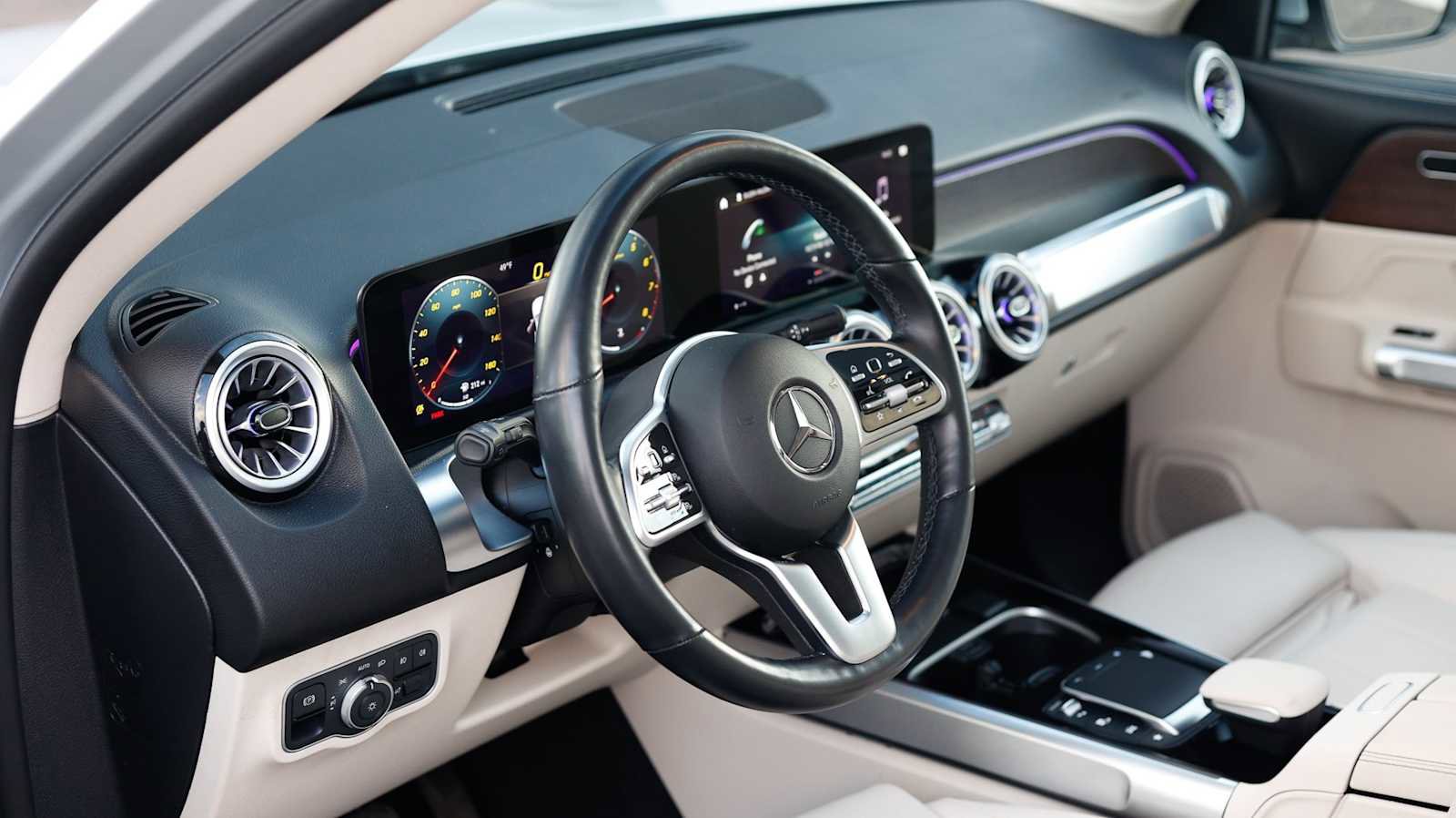 Certified 2023 Mercedes-Benz GLB 250 4MATIC image 23