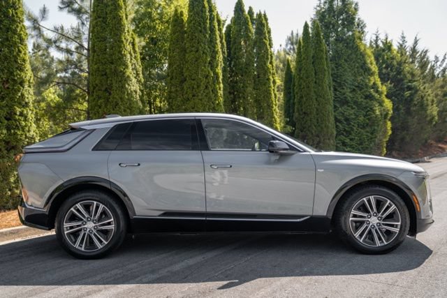 Used 2024 Cadillac Lyriq Luxury RWD image 12