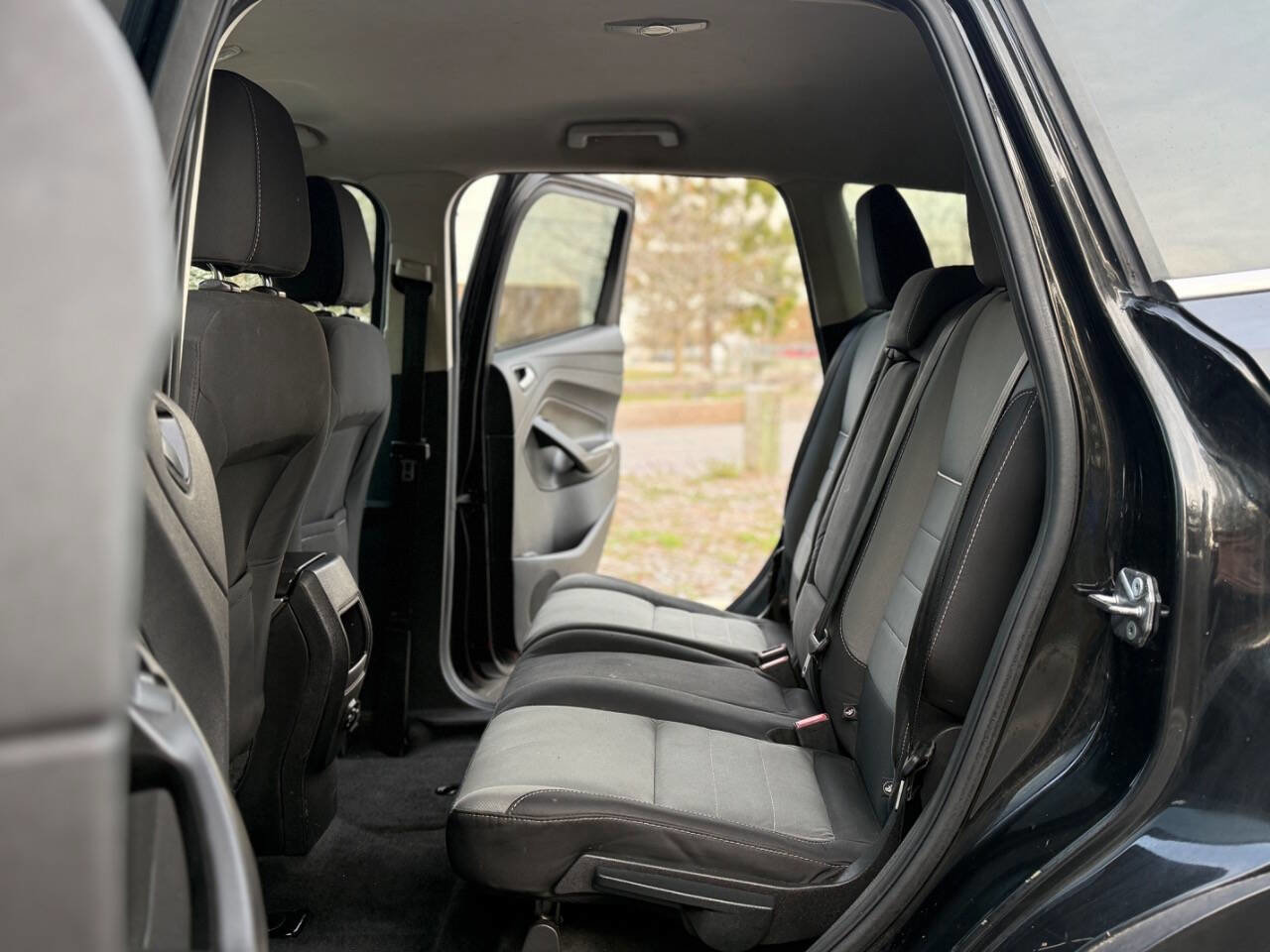 Used 2014 Ford Escape SE image 18