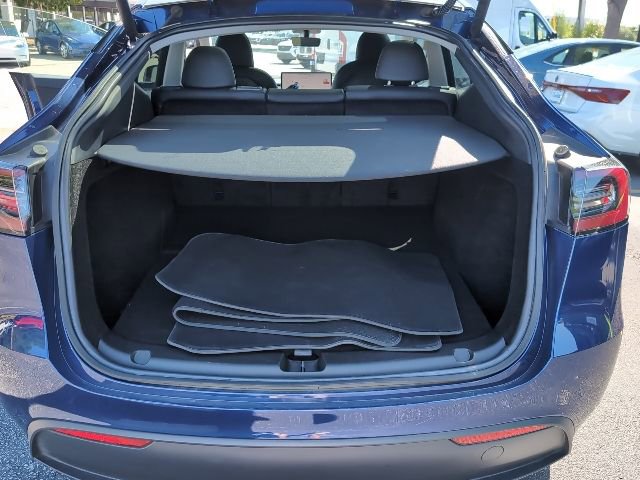 Used 2023 Tesla Model Y Long Range AWD/4WD image 24