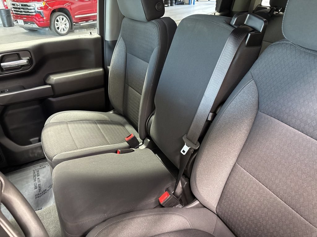Used 2022 Chevrolet Silverado 1500 Custom AWD/4WD image 22