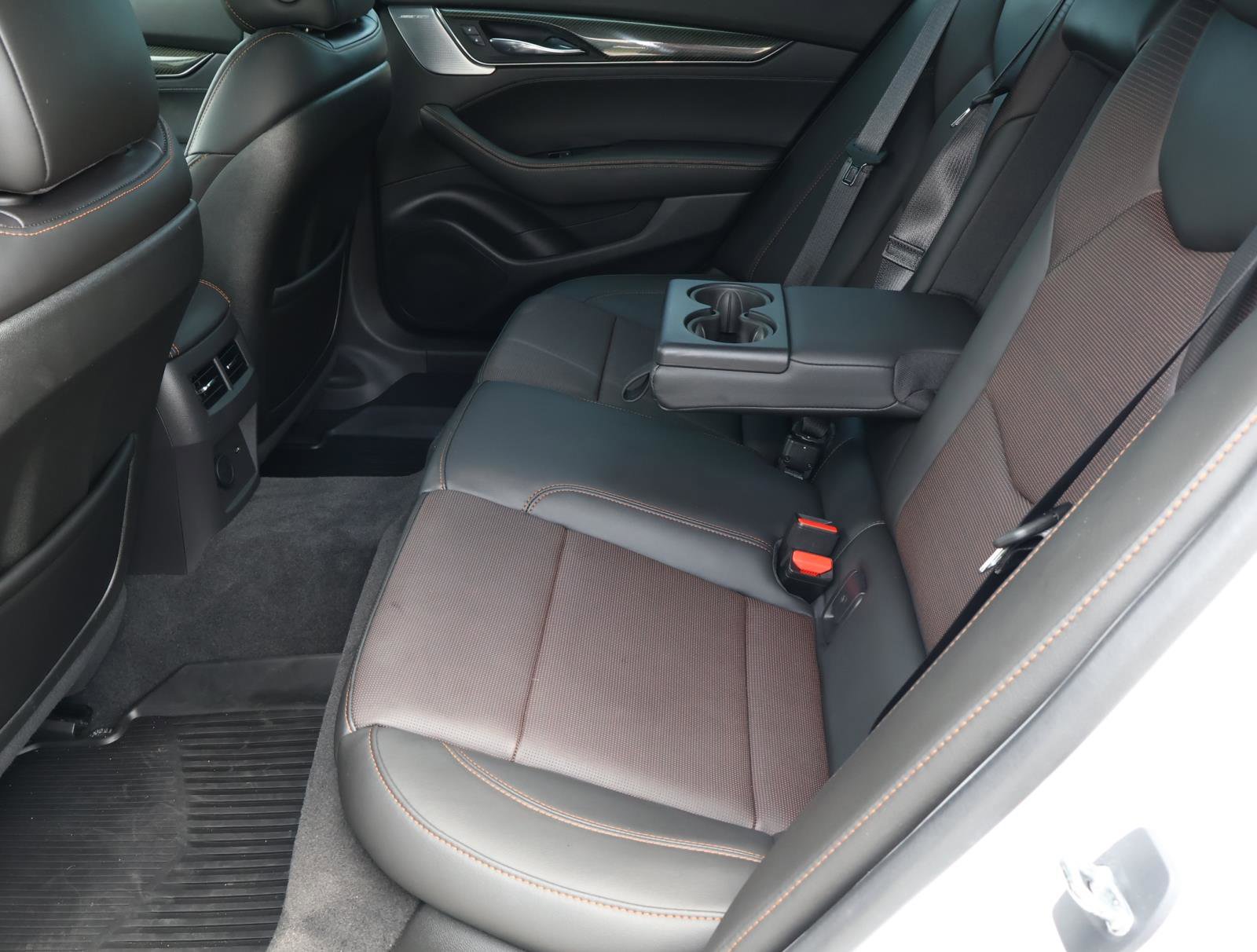 Used 2022 Cadillac CT5 V w/ Premium Package RWD image 25