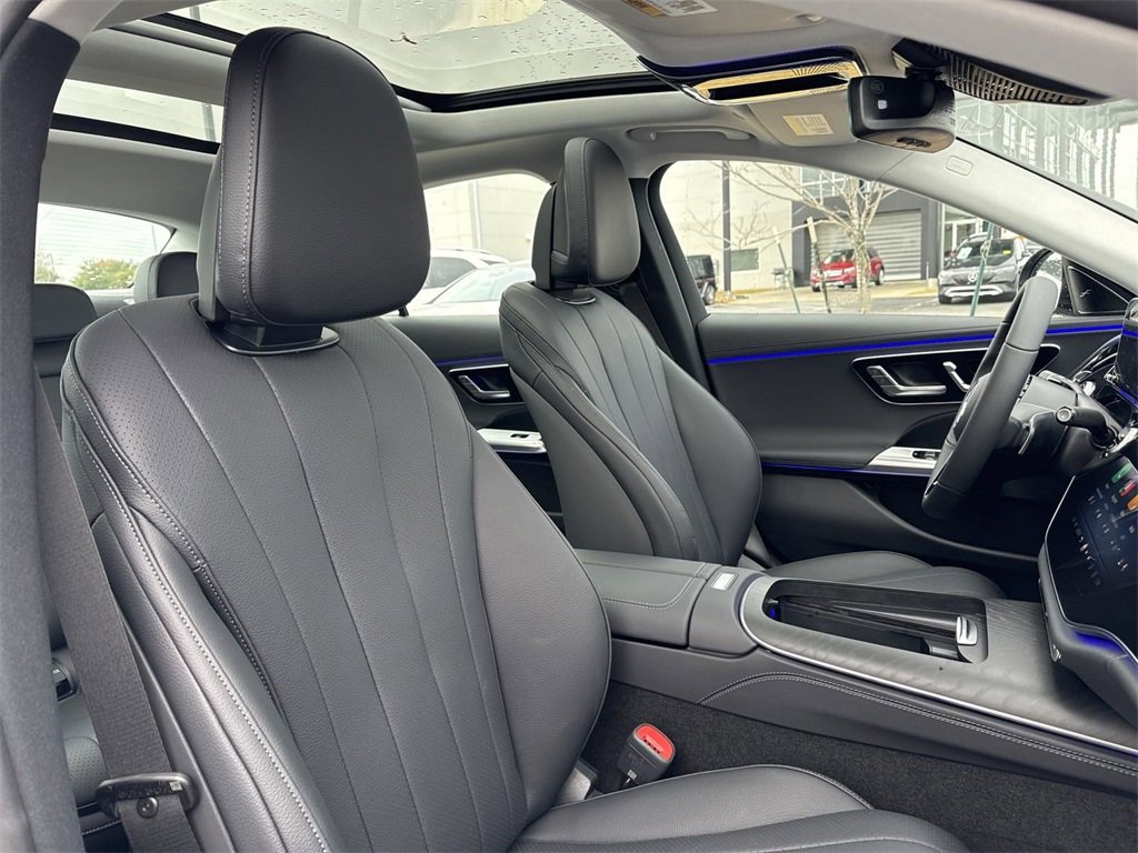 New 2025 Mercedes-Benz E 350 Sedan image 19