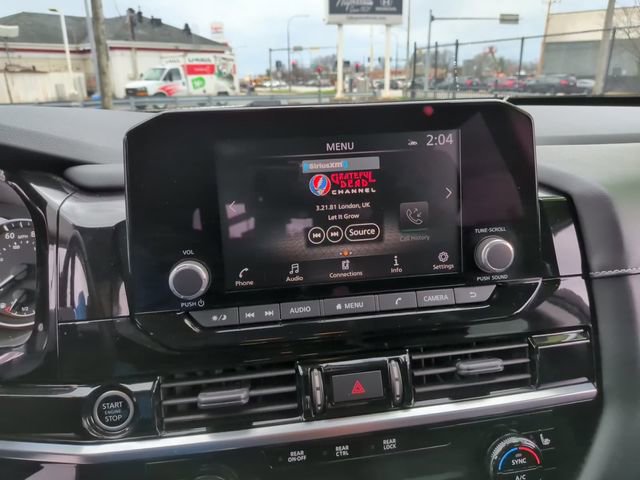 Used 2022 Nissan Pathfinder SV image 27