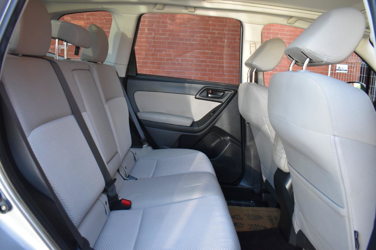 Used 2016 Subaru Forester 2.5i Premium w/ All-Weather Package AWD/4WD image 17
