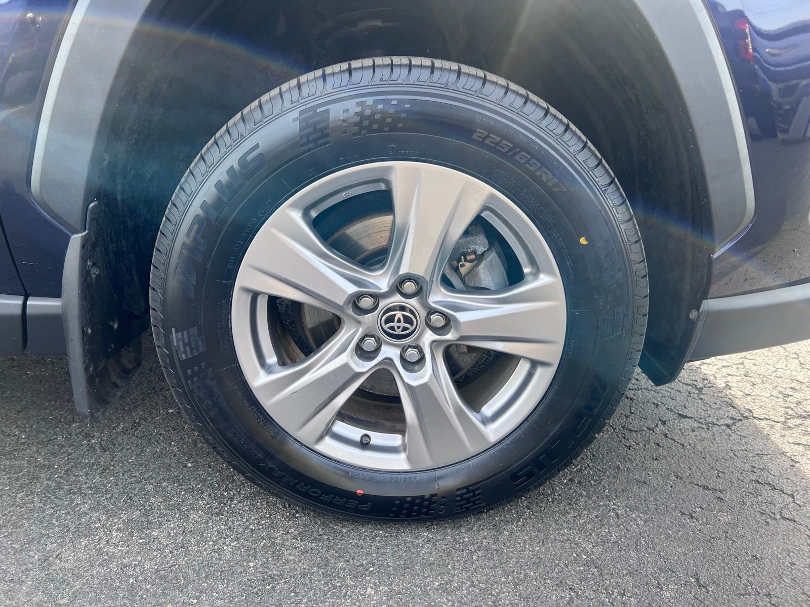 Used 2022 Toyota RAV4 XLE image 21