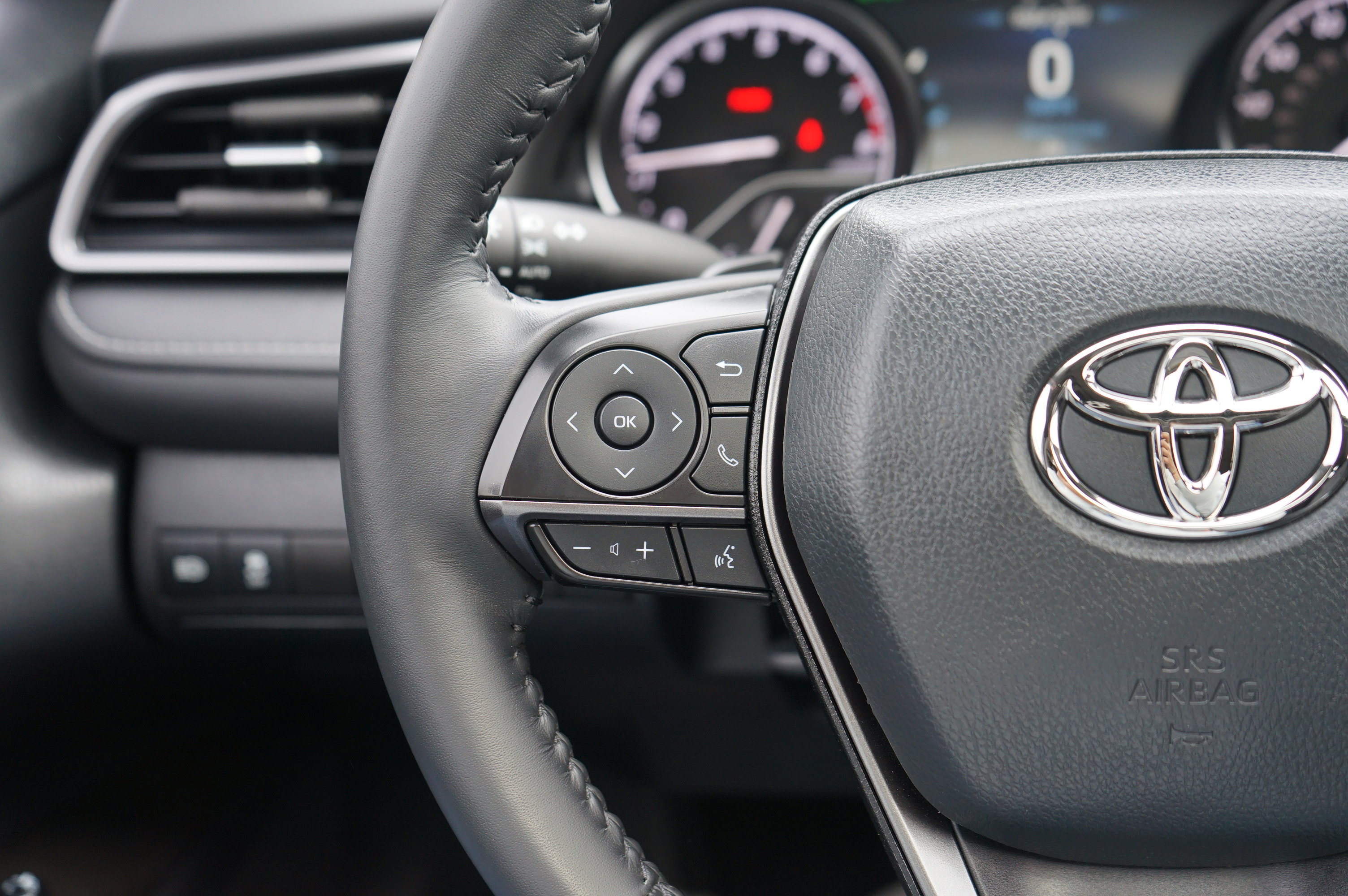 Used 2023 Toyota Camry SE AWD/4WD image 26