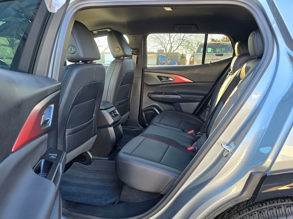 Certified 2025 Chevrolet Equinox EV RS image 27