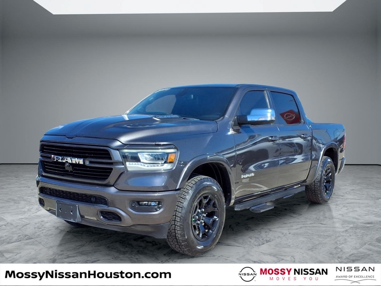 Used 2020 RAM 1500 Laramie w/ Sport Appearance Package AWD/4WD image 4