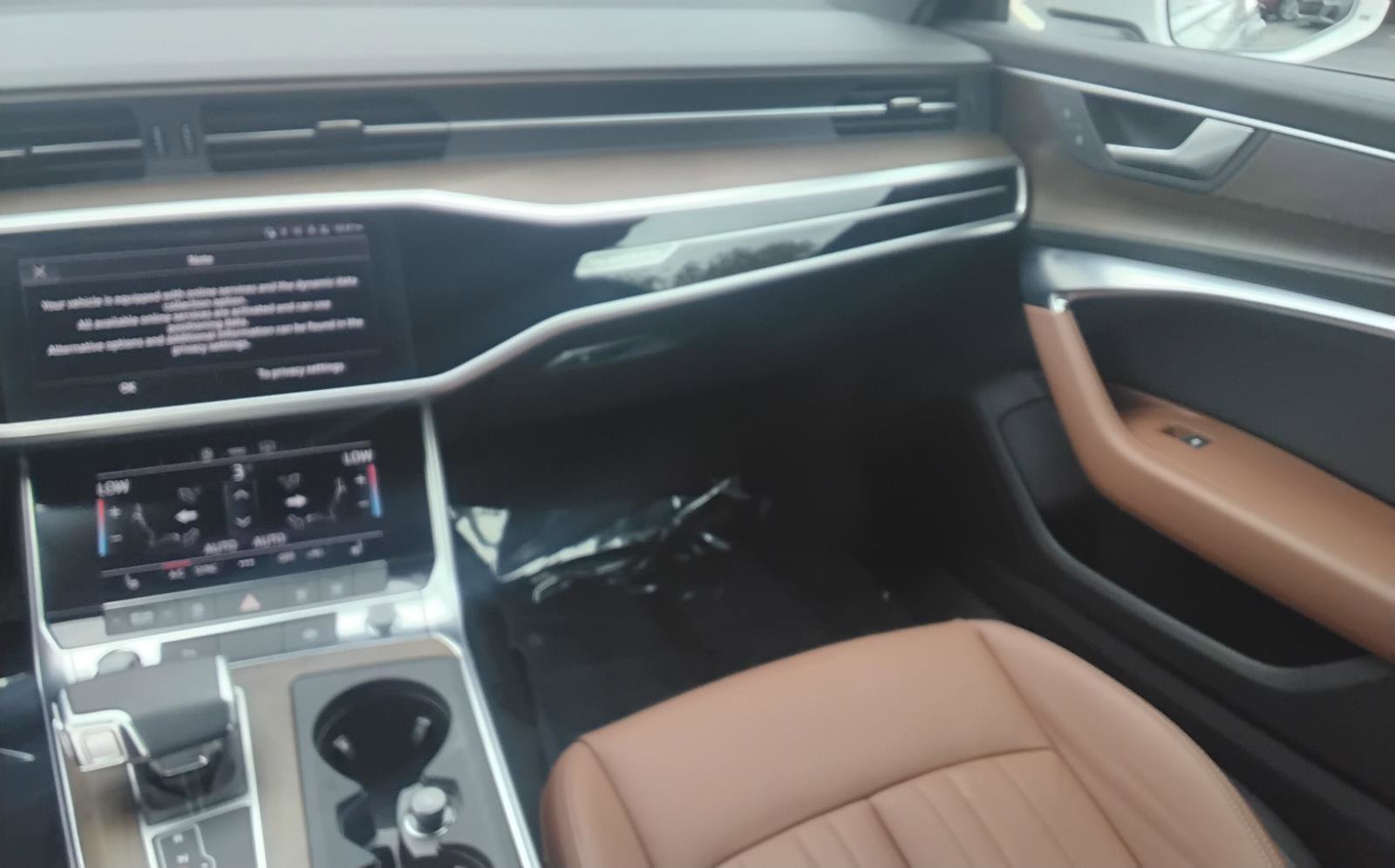 Certified 2025 Audi A6 2.0T Premium w/ Convenience Plus Package image 23