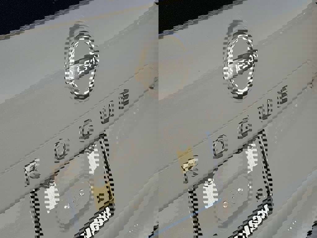 New 2026 Nissan Rogue SV image 7