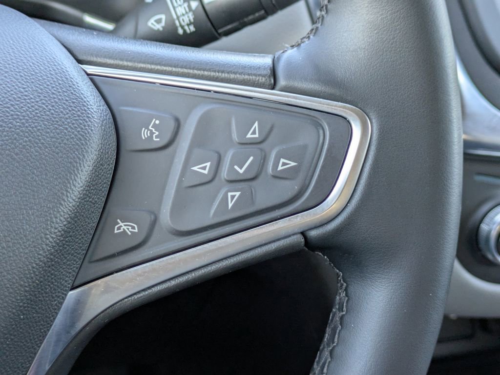 Used 2024 Chevrolet Equinox LT FWD image 26