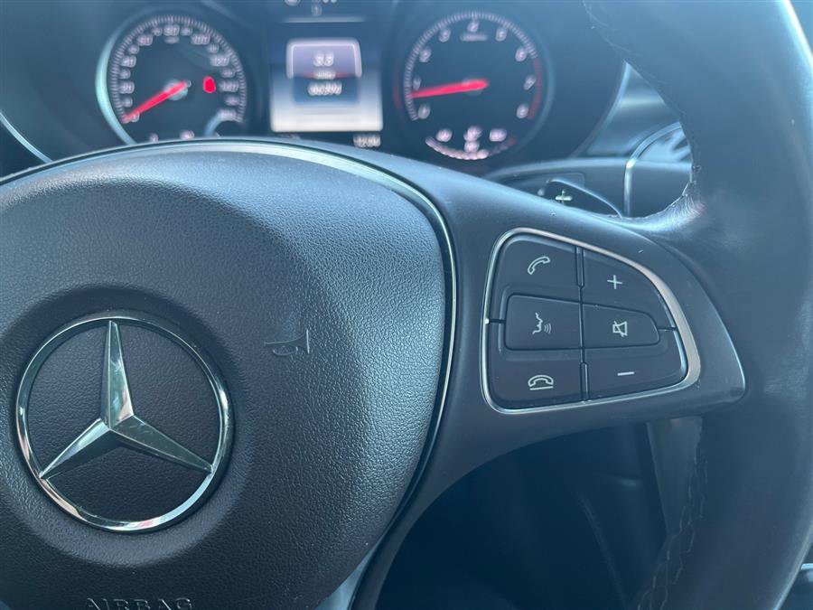 Used 2017 Mercedes-Benz GLC 300 4MATIC image 26