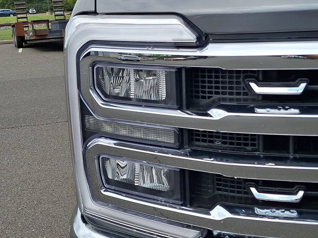 Certified 2026 Ford F250 4x4 Crew Cab Super Duty image 12