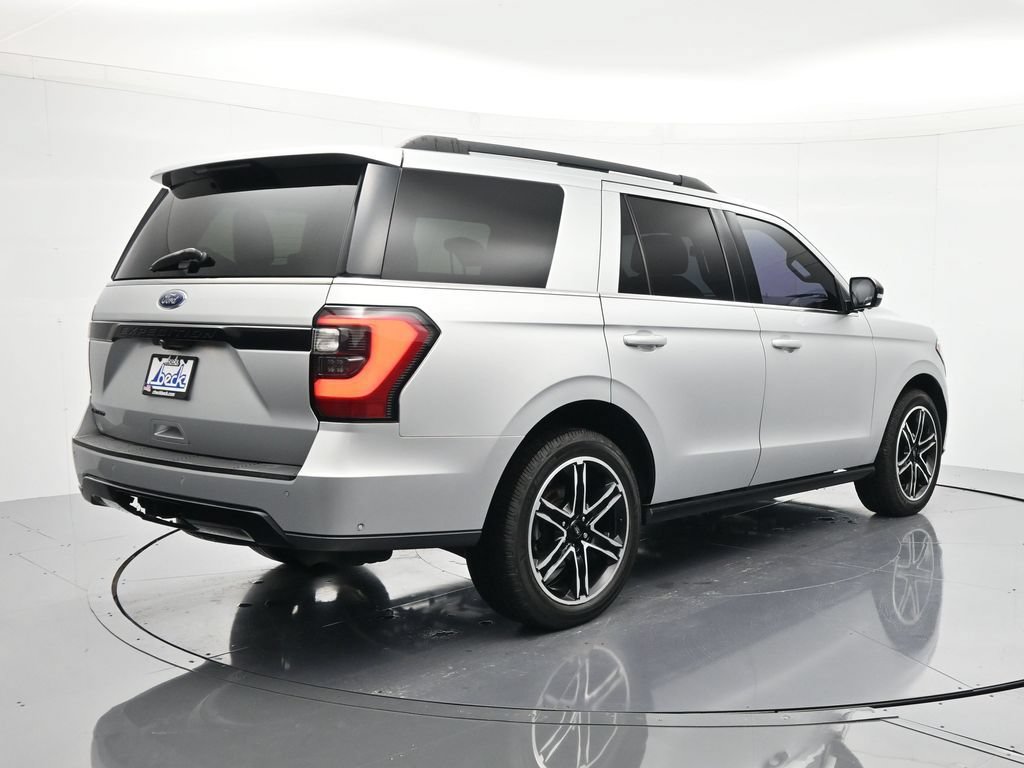Used 2019 Ford Expedition Limited w/ Equipment Group 303A RWD image 5